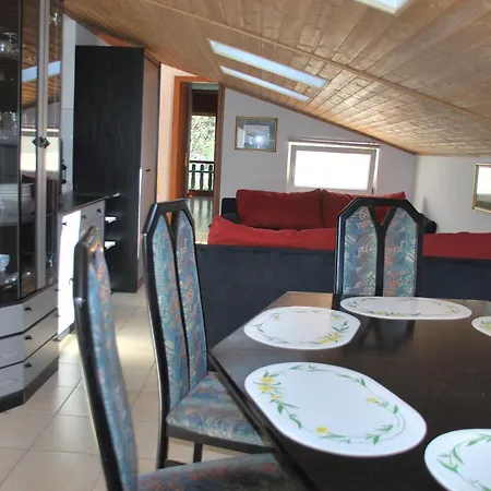 Lucilla Apartment *